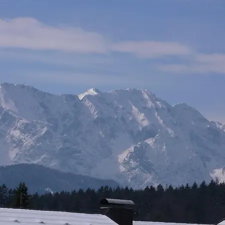 Gastehaus Bavaria ゲストハウス Krün